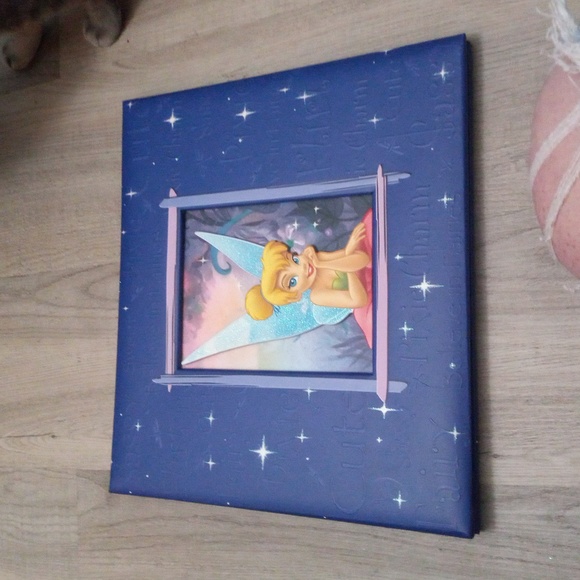 BNIB DISNEY TINKERBELL SCRAPBOOK - Picture 3 of 4